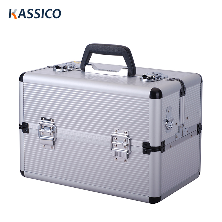 Caja de herramientas con marco de aluminio y bandejas