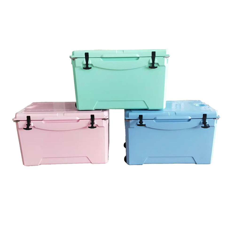 Nevera portátil para cerveza de 72 litros, fabricada en material rotomoldeado, ideal para caza.